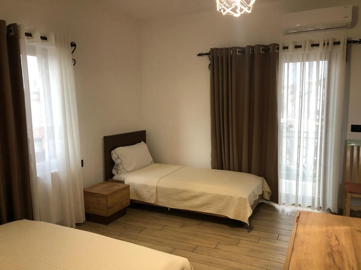 Vila Ilo Tushemisht Exteriér fotografie