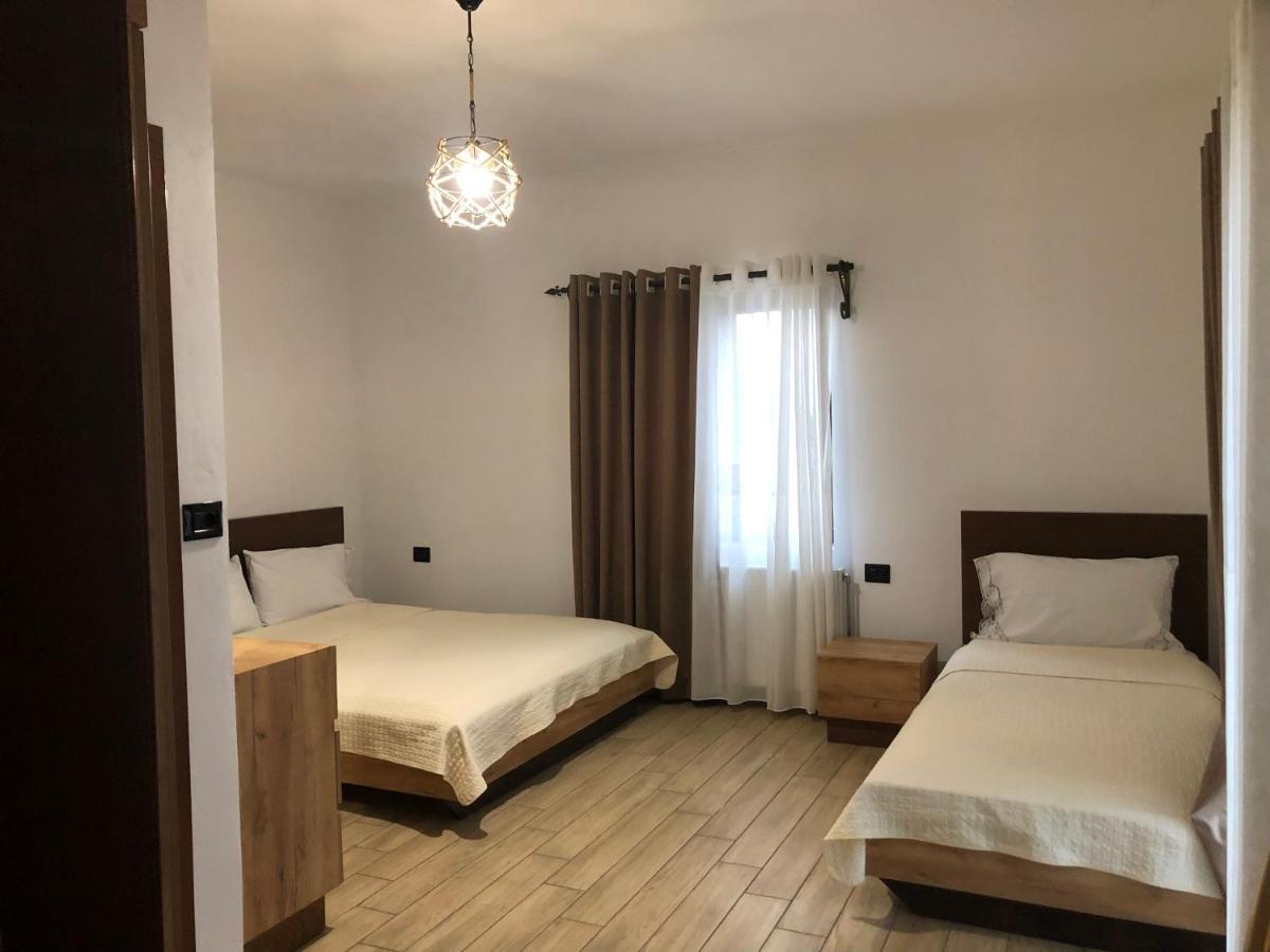 Vila Ilo Tushemisht Exteriér fotografie