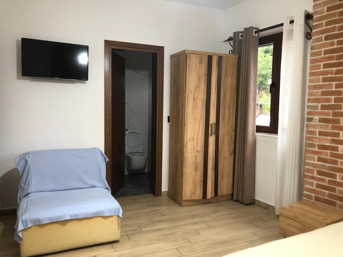 Vila Ilo Tushemisht Exteriér fotografie